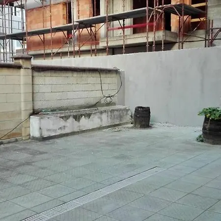 Apartment център варна, на минути пеш от морето!